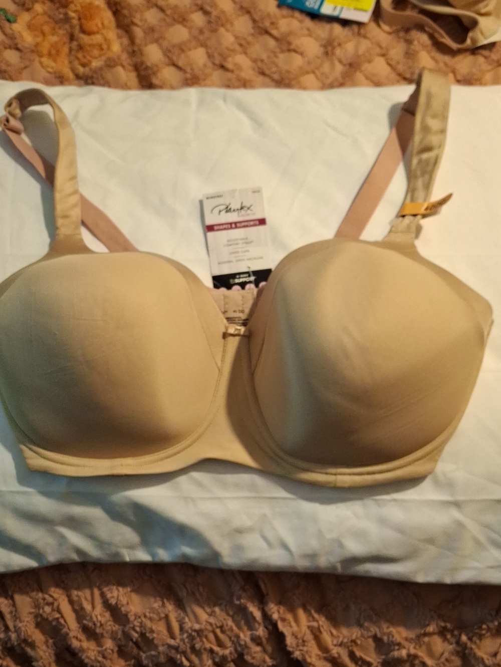 Playtex Secrets Beige Bra 4Way Support #4824 Shapes Support 40DD NWT